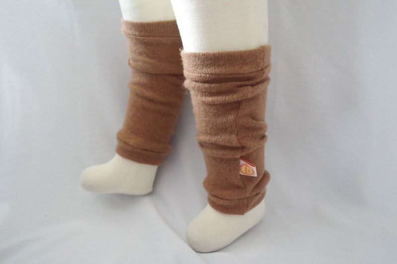 Leg warmers for babies 6-12 M made of upcycled cashmere in light brown