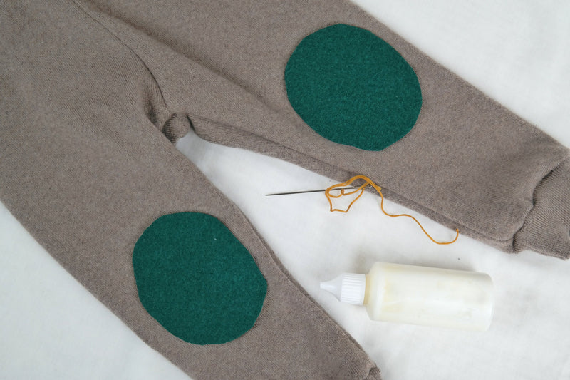 1 Paar Wollwalk Flicken Patches Upcycling-Wolle zum Wollkleidung reparieren in Dunkelgrün Oval-Form - Jawoll Baby