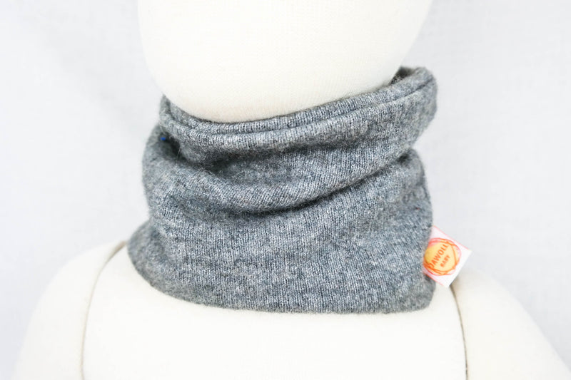 Loop for babies and children made of upcycled silk &amp; cashmere in grey