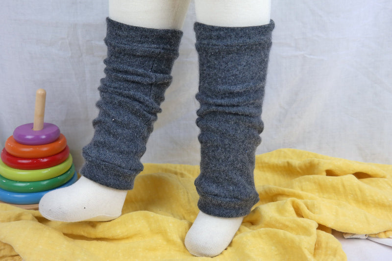 Cuffs for babies and toddlers made from upcycled cashmere silk in dark grey anthracite