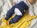 Cowboyhose Abhaltehose Chaps Windelfreikleidung für Babys 50/56 aus 100 % Upcycling-Wolle in Dunkelblau - Jawoll Baby