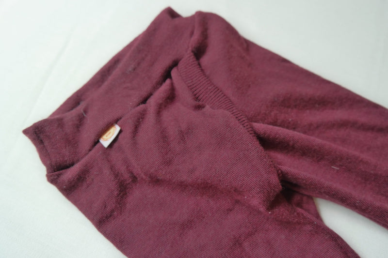 Splitpants for toddlers 98/104 for diaper-free holding and drying made from 100% upcycled wool in wine red