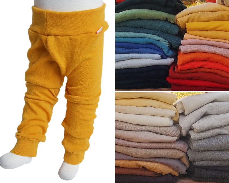 Splitpants für Babys und Kleinkinder zum Windelfrei Abhalten und Trocken werden aus 100 % Upcycling-Wolle in deiner Wunschfarbe