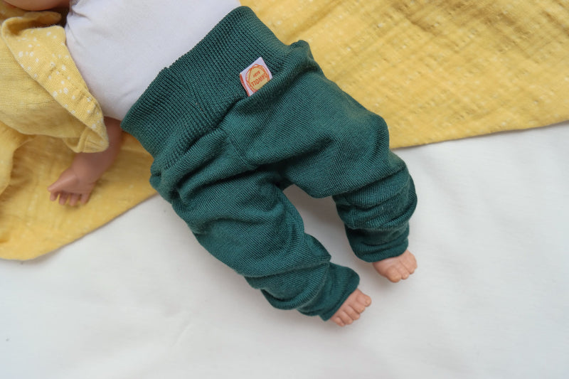 Growing pants for premature babies 40/44 made from upcycled wool in fir green