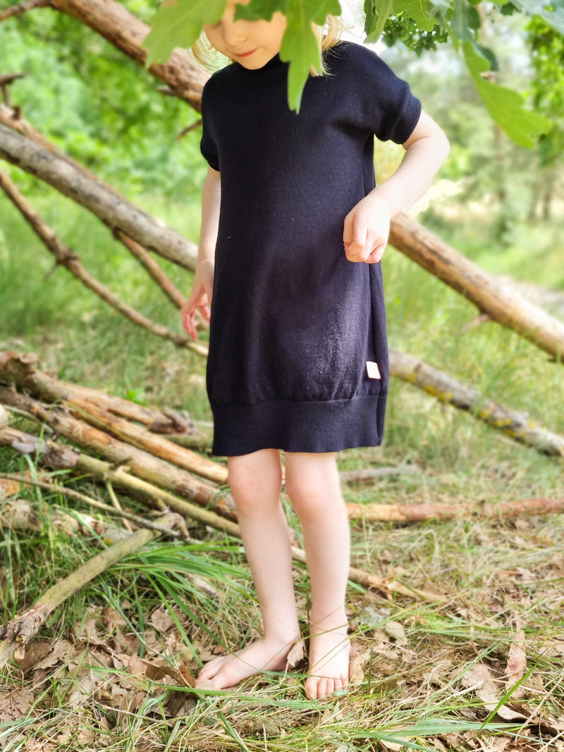 Unisex-Kleid Longshirt 110/116 aus 100% Upcycling Wolle in Naturbeige