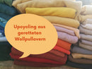 Dreieckstuch Schal mitwachsend wendbar für Babys aus Upcycling Kaschmir und Seide in Blau und Zartrosa