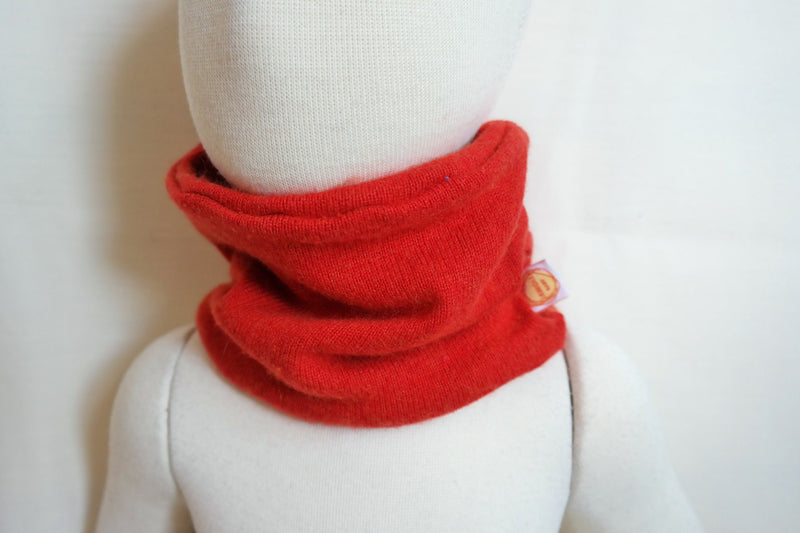 Loop for toddlers children made of upcycled silk &amp; cashmere in rust red