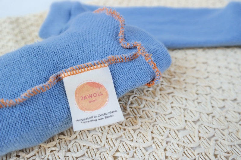 Leg warmers for babies 6-12M made of upcycled cashmere &amp; silk in light blue