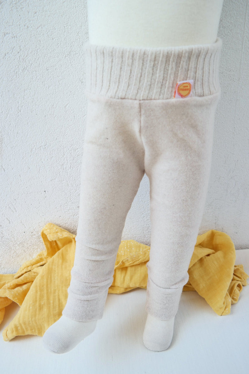 Mitwachs-Hose für Babys 74/80 aus Upcycling-Wolle in Naturweiß