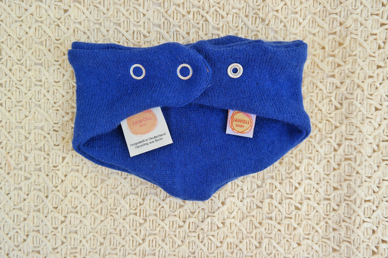 Triangle scarf for babies made of upcycled silk &amp; cashmere in royal blue