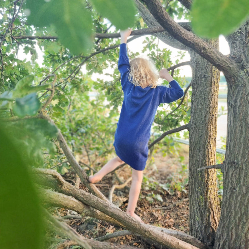 Unisex-Kleid Longshirt Langarmkleid 98/104 aus 100% Upcycling Seide & Kaschmir in Rot