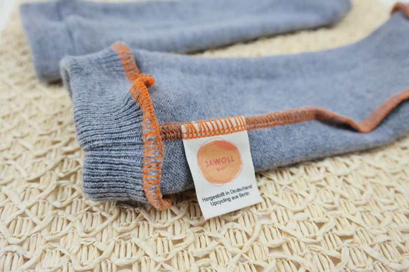 Leg warmers for babies and toddlers made from upcycled cashmere in light grey