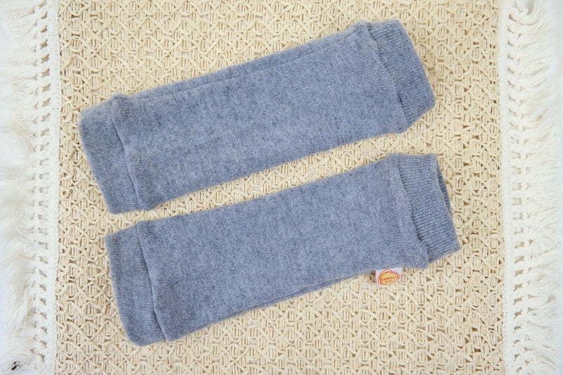 Leg warmers for babies and toddlers made from upcycled cashmere in light grey