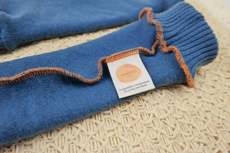 Leg warmers for babies 6-12M made of upcycled wool &amp; cashmere in dove blue