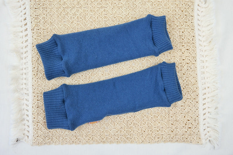 Leg warmers for babies 6-12M made of upcycled wool &amp; cashmere in dove blue