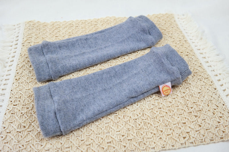 Leg warmers for babies and toddlers made from upcycled cashmere in light grey