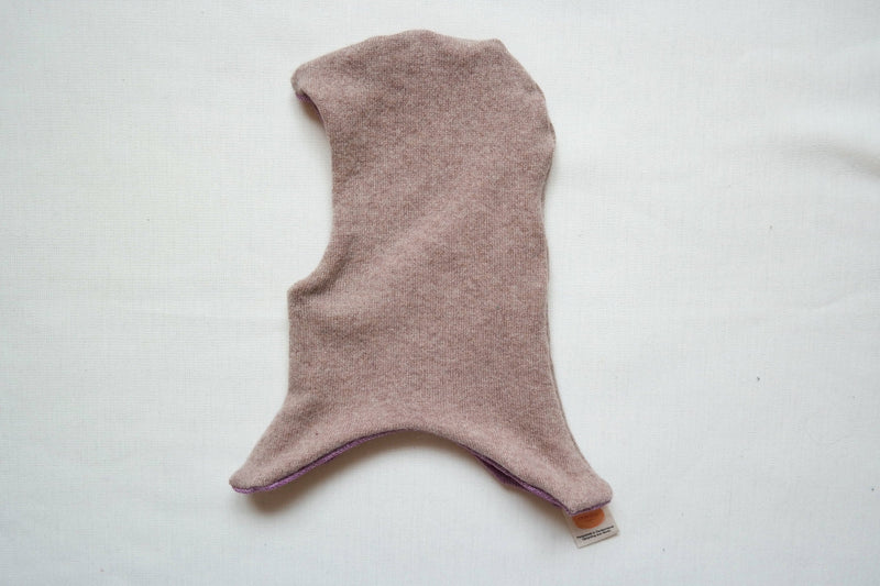 Reversible hat for babies KU 38-42 Upcycling cashmere &amp; silk lilac and beige