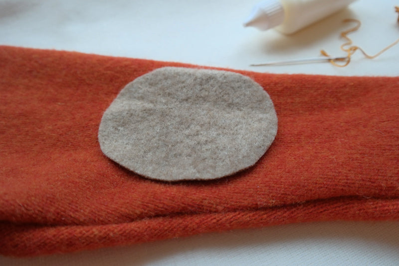 1 pair of wool felt patches oval made of upcycled wool for repairing clothes in beige