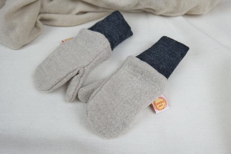 Handschuhe Fäustlinge für Kinder 3-5 J  aus Upcycling & Wolle in Beige und Dunkelgrau