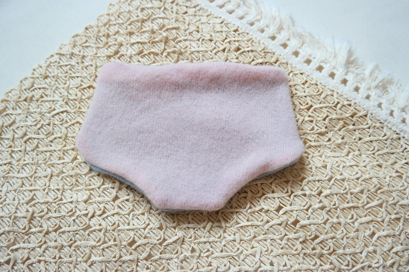 Triangle scarf, reversible and grows with your baby, made from upcycled cashmere in soft pink and light blue