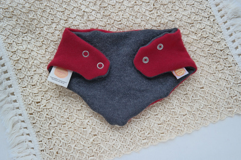 Triangular scarf, grows with your child and is reversible for children made from upcycled silk &amp; cashmere in red and dark grey