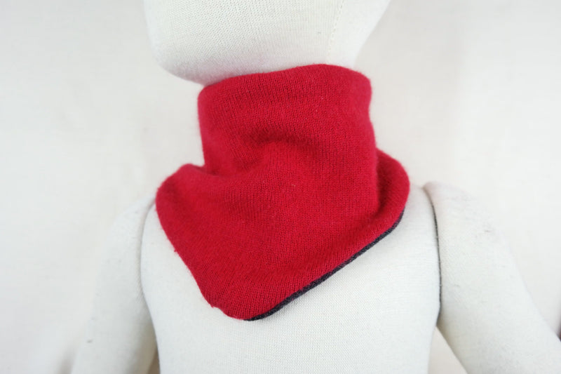 Triangular scarf, grows with your child and is reversible for children made from upcycled silk &amp; cashmere in red and dark grey