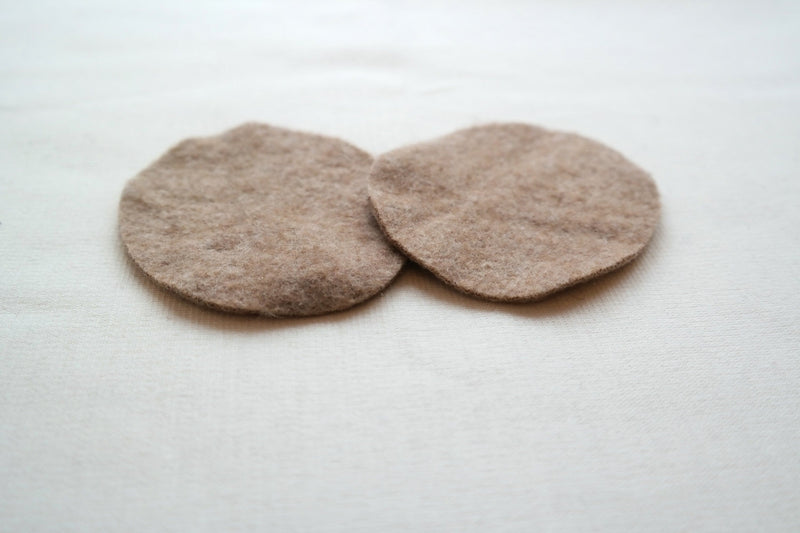 1 pair of wool felt patches oval made of upcycled wool for repairing clothes in beige