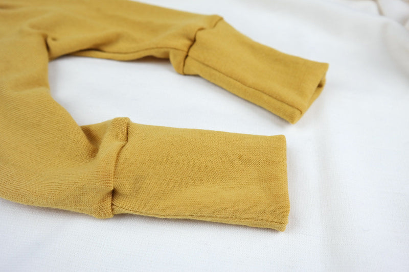 Wool clothing baby set of pants and hat for newborns 50/56 made of 100% upcycled wool in mustard yellow