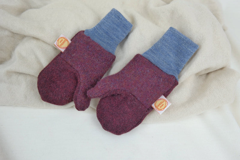 Handschuhe Fäustlinge für Kleinkinder 1-3J  aus Upcycling & Wolle in Pflaume und Hellblau