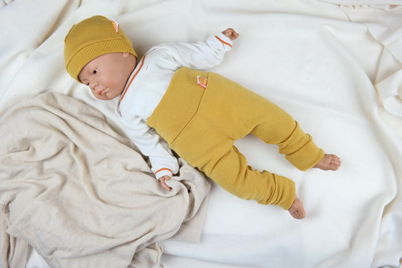 Wool clothing baby set of pants and hat for newborns 50/56 made of 100% upcycled wool in mustard yellow