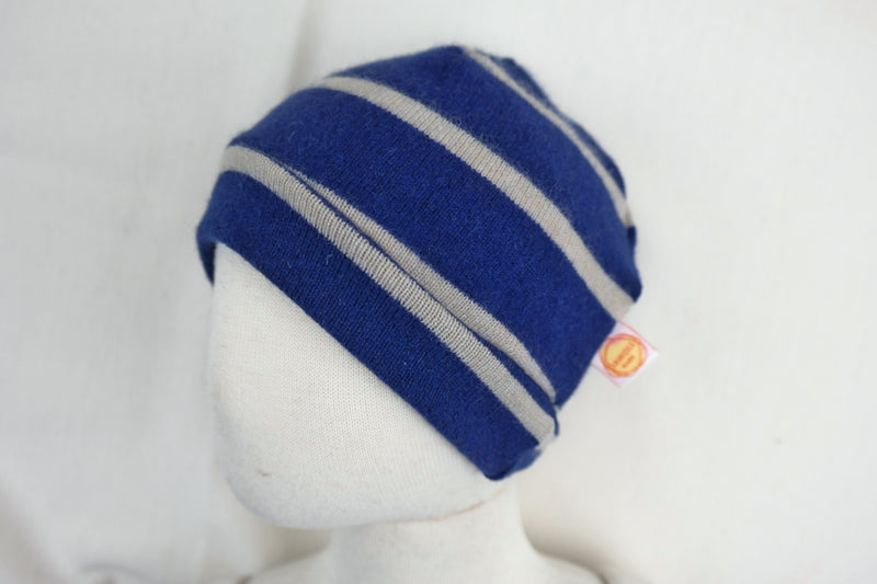 Warm hat for babies toddlers KU 46-48cm / 1-2J made of upcycled cashmere in blue beige striped