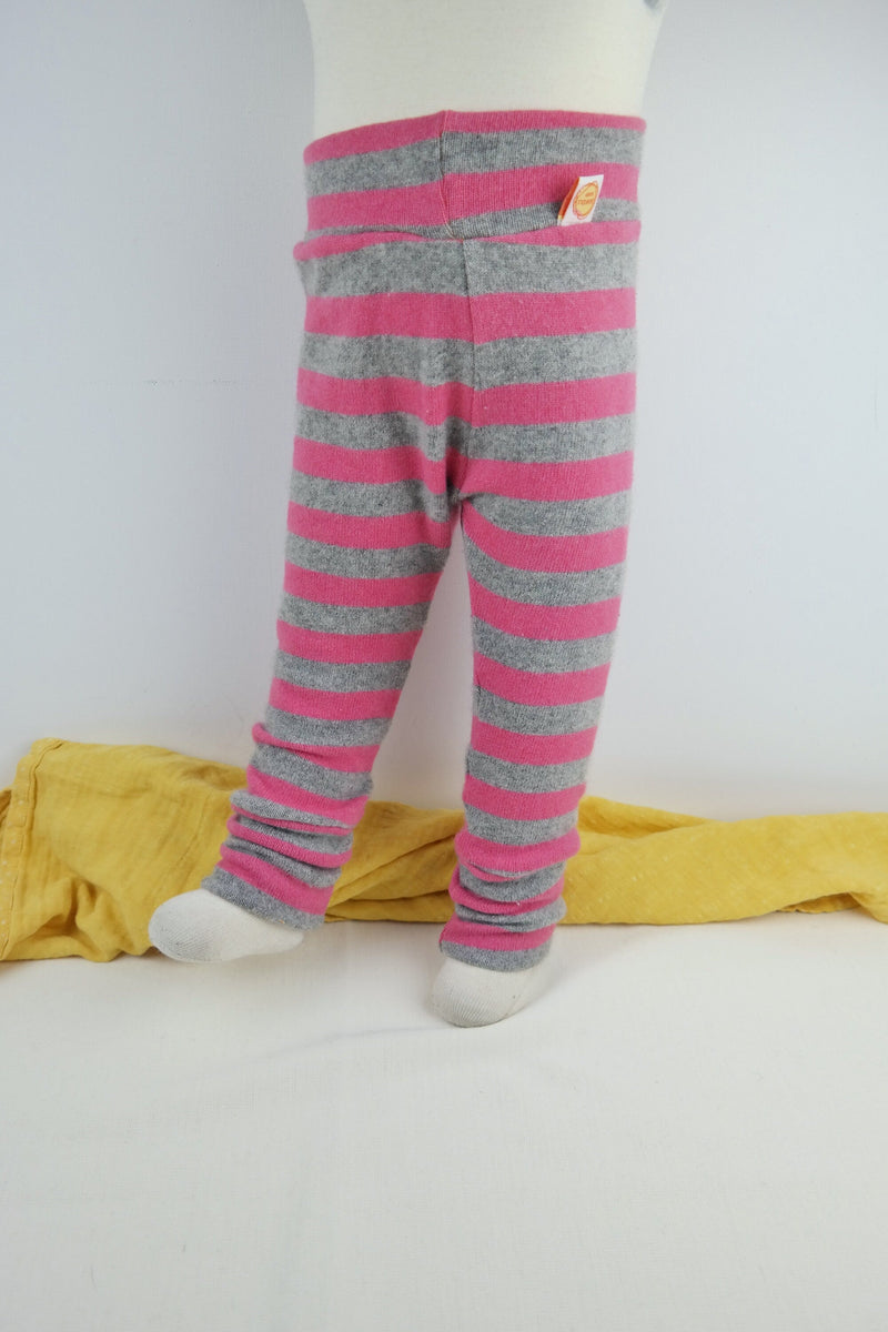 Mitwachs-Hose für Babys 86/92aus Upcycling-Kaschmir in Rosa Grau gestreift