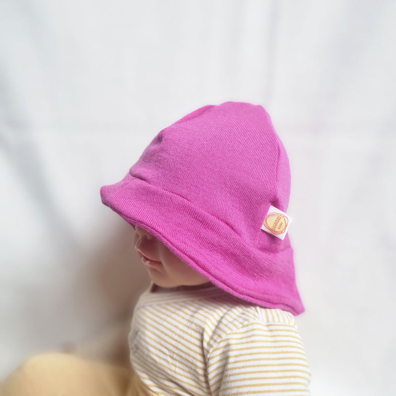 Sun hat baby toddler KU 42-45 with neck protection made of 100% upcycled wool in pink