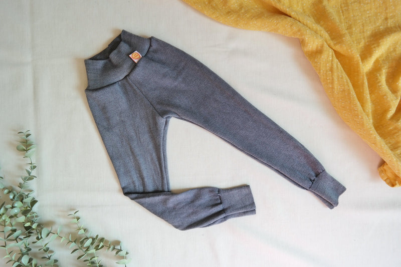 Leggings Kleinkinder 98/104 aus 100% Upcycling Wolle in Grau