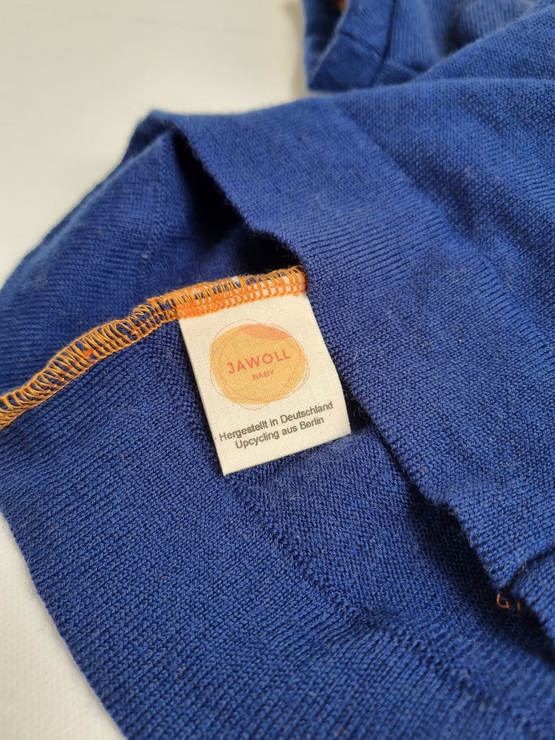 T-Shirt für Babys 86/92 aus leichter Upcycling Wolle in Blau