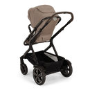 Nuna DEMI next Buggy mit vorwärts- und rückwärtsgerichteten Sportsitz