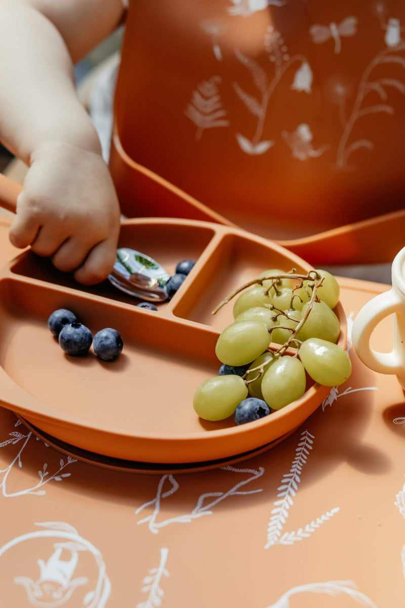 BY LILLE VILDE – BESTECK FÜR KLEINKINDER "LILAC" (3-TEILIG)