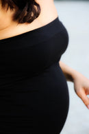 Nahaufnahme Umstands-Tube Kleid schwarz