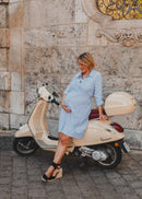 Schwanger. Stillen. Hemdblusenkleid aus Baumwolle. blau/weiß gestreift. LENA - -9•BORROUGHS