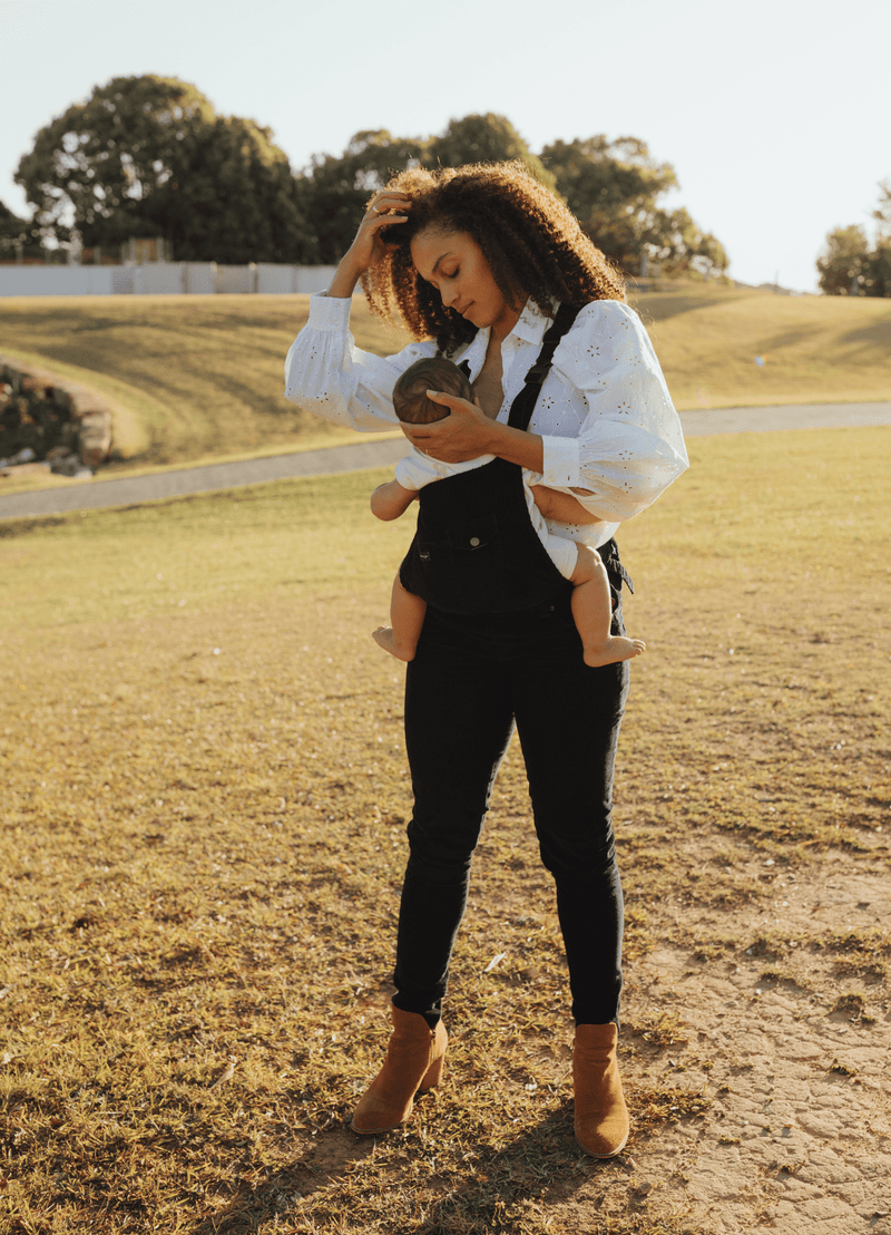 THE FRENCHIE MUMSIE - Umstands- und Tragelatzhose aus Samtkord - Jumpsuit-9•BORROUGHS