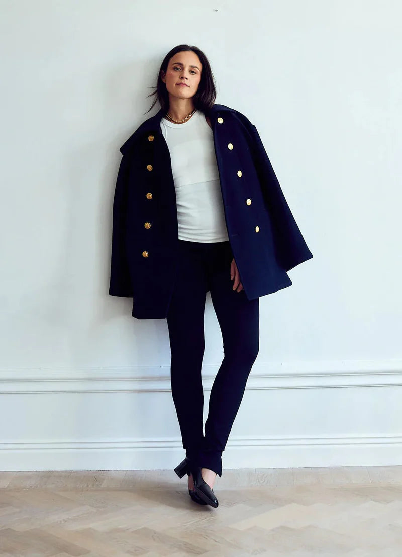 DRESSED-UP LEGGING. - -9•BORROUGHS