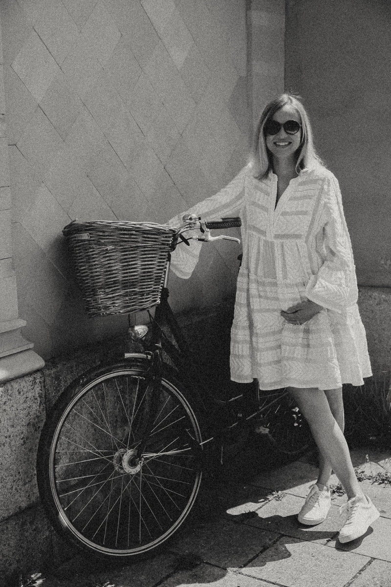 ELLA - Ecru - Kleider-9•BORROUGHS