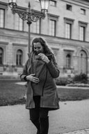 LAURA. Veganer Umstands- und Trageparka - in Anthrazit