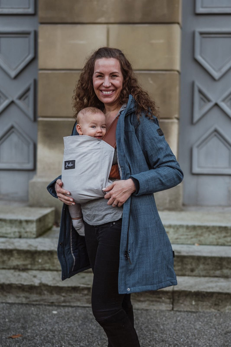 LAURA. Veganer Umstands- und Trageparka - in Himmelblau