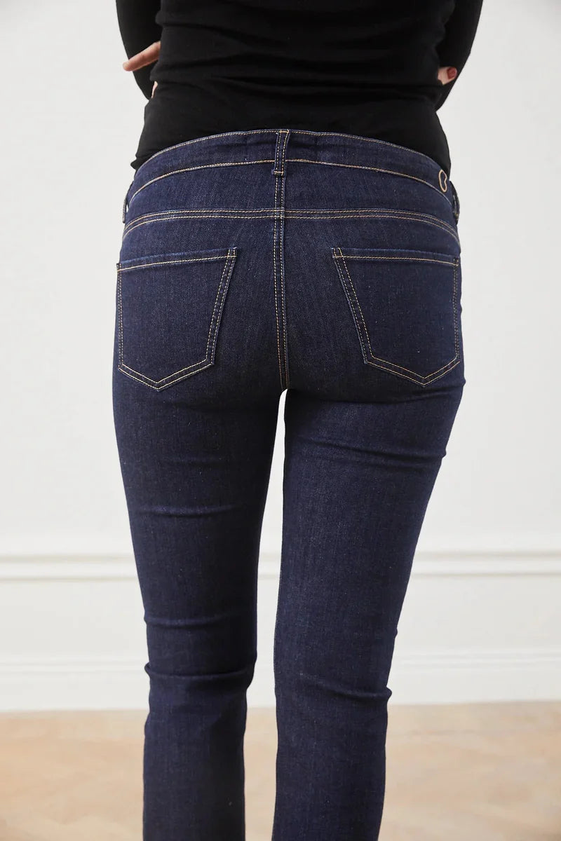01 STRAIGHT. Jeans aus Bio-Baumwolle mit Bauchbund in RAW INDIGO - Jeans-9•BORROUGHS