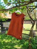 Oberteil Tanktop Pullunder Unterhemd 98/104 aus Upcycling Merinowolle in Rostbraun