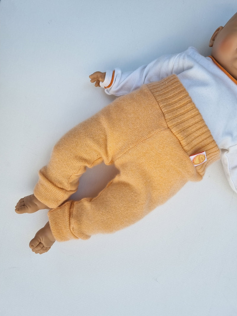 Growing pants for babies 50/56 made from upcycled cashmere in peach-orange