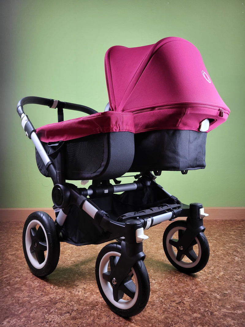 Bugaboo Donkey 2 - Kombikinderwagen (1 Liegewanne und 1 Sportsitz) - Ruby Rot - Sehr gutem Zustand