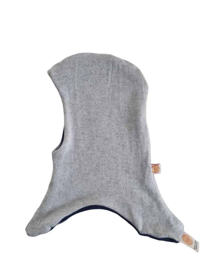 Wende-Schlupfmütze für Babys KU 43 - 48 aus Upcycling Seide & Kaschmir in Hellblau und Dunkelblau