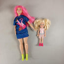 Barbie Puppenhaus-Spielset mit 2 Puppen & Zubehör